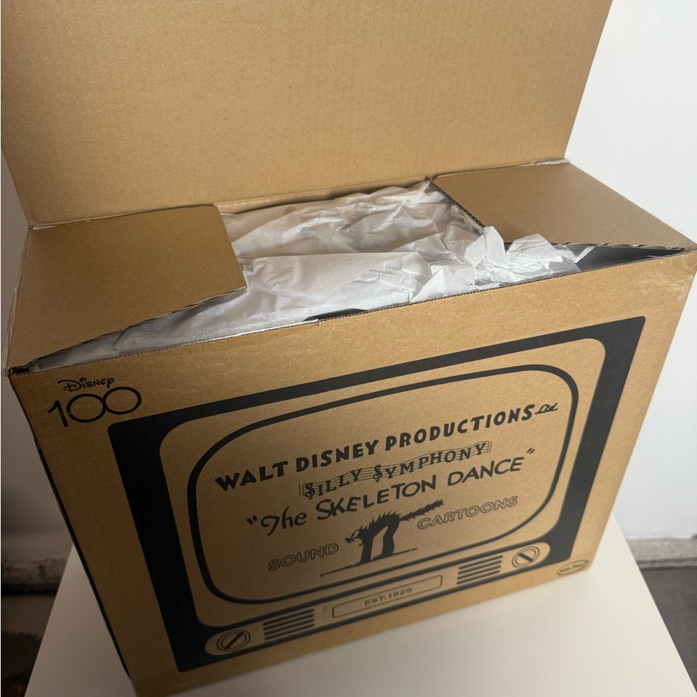 Disney The Skeleton Dance Vintage Box - Black and Brown - Picture 3 of 9